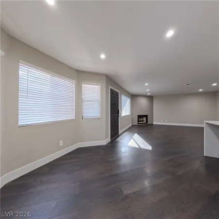 $1,790 | 2709 Beaver Creek Court, Unit 202, Las Vegas, NV 89117