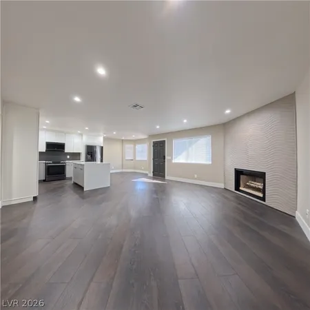 $1,790 | 2709 Beaver Creek Court, Unit 202, Las Vegas, NV 89117