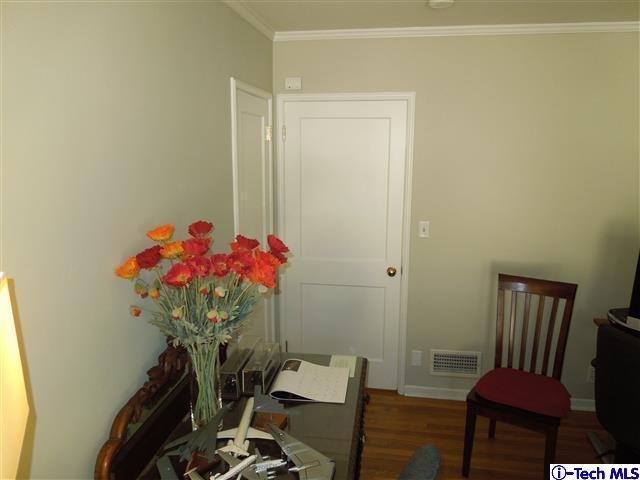 2105 Brigden Road Pasadena, CA 91104 - Photo 11 of 32 Additional Photo