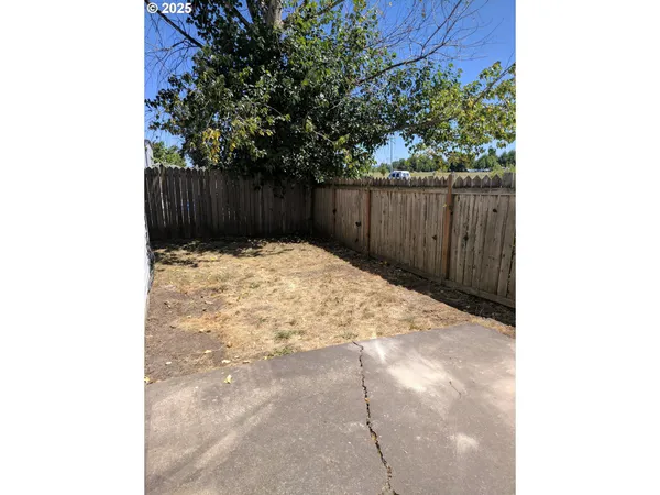 $595,000 | 4462-4470 Fergus Avenue, Eugene, OR 97402