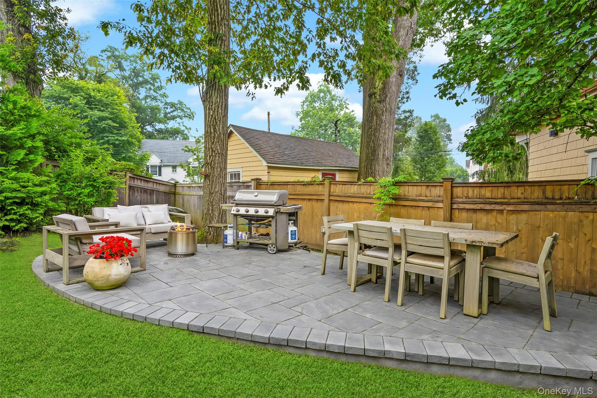 230 Rockingstone Avenue Larchmont, NY 10538 - Photo 27 of 33