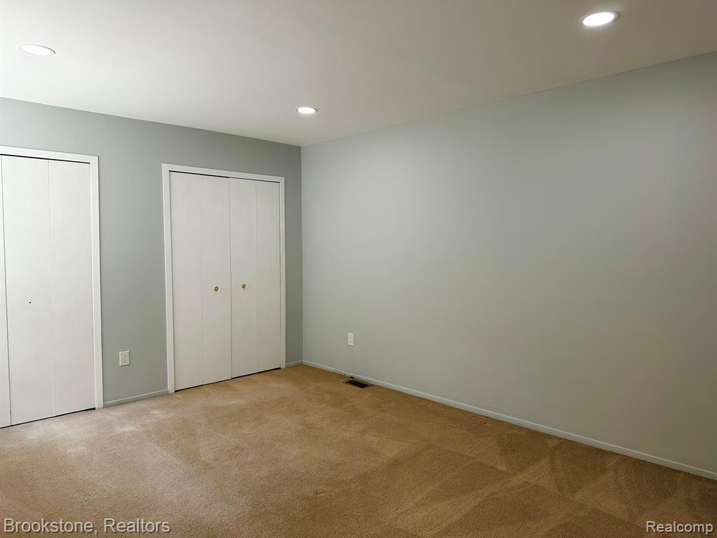 632 Tennyson Rochester Hills, MI 48307 - Photo 28 of 34