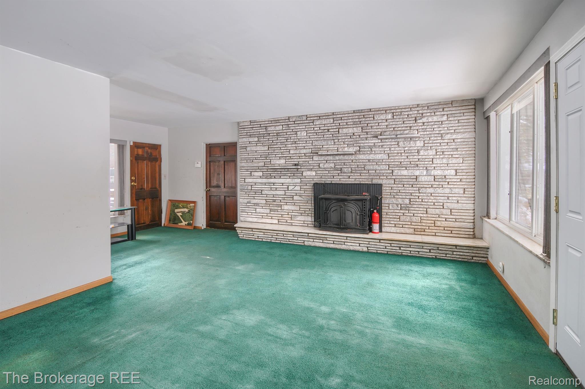 4105 North Irish Road Davison, MI 48423 - Photo 8 of 32 Gallery Image 8