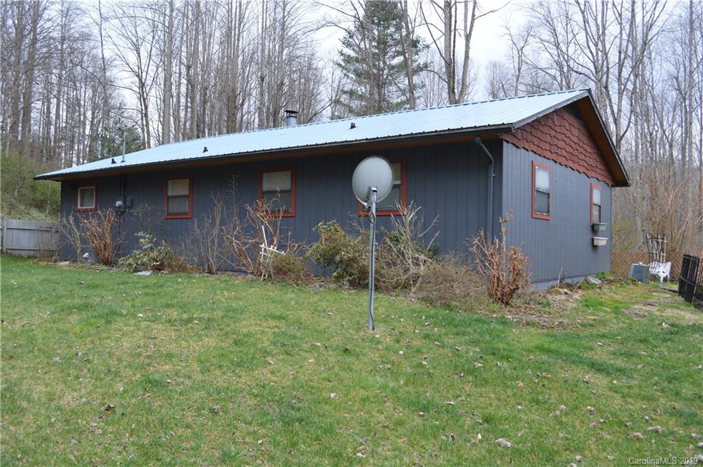 3463 Dark Ridge Road Sylva, NC 28779 - Photo 2 of 36 Gallery Image 2