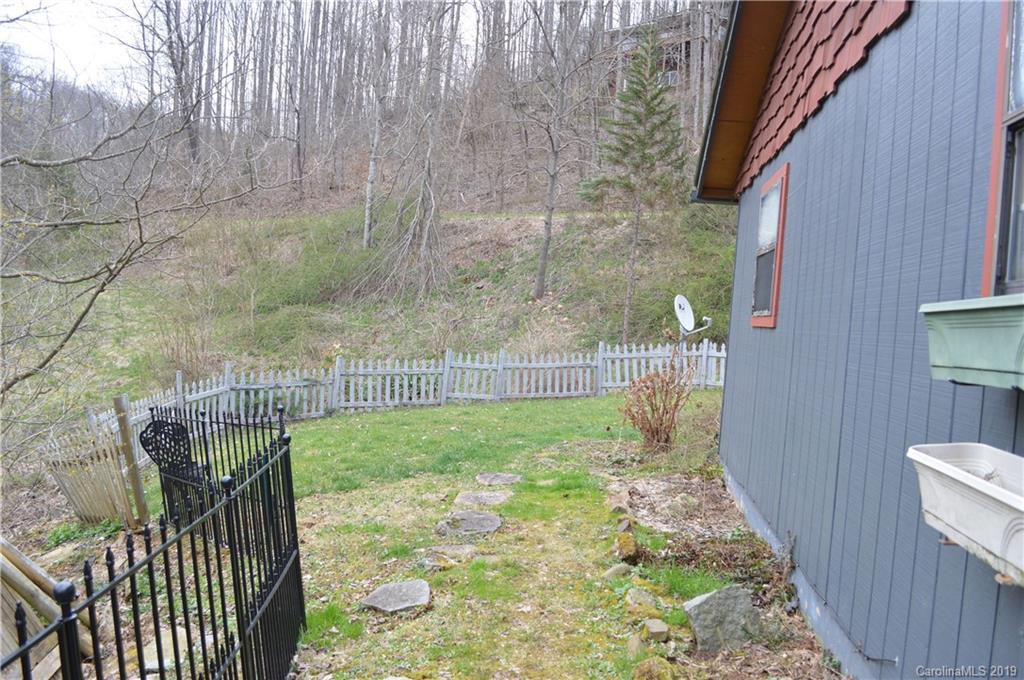 3463 Dark Ridge Road Sylva, NC 28779 - Photo 16 of 36 Gallery Image 16