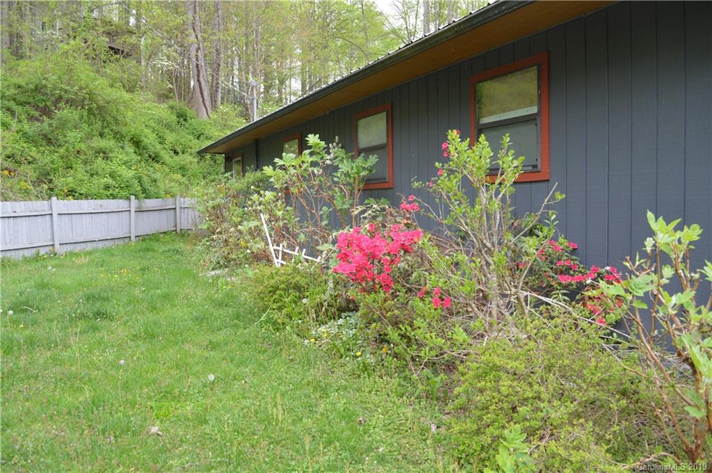 3463 Dark Ridge Road Sylva, NC 28779 - Photo 27 of 36 Gallery Image 27