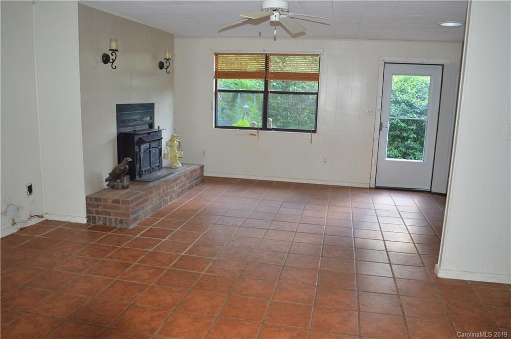 3463 Dark Ridge Road Sylva, NC 28779 - Photo 4 of 36 Gallery Image 4
