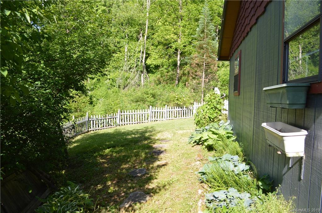 3463 Dark Ridge Road Sylva, NC 28779 - Photo 32 of 36 Gallery Image 32