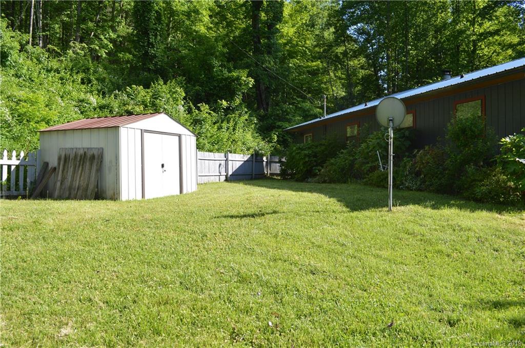 3463 Dark Ridge Road Sylva, NC 28779 - Photo 33 of 36 Gallery Image 33
