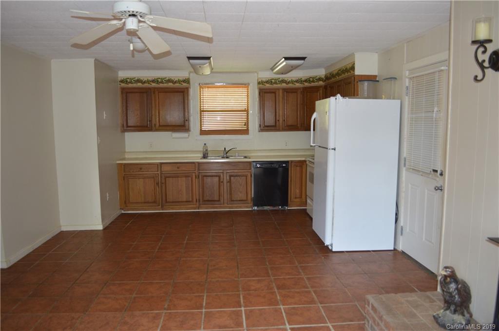 3463 Dark Ridge Road Sylva, NC 28779 - Photo 6 of 36 Gallery Image 6
