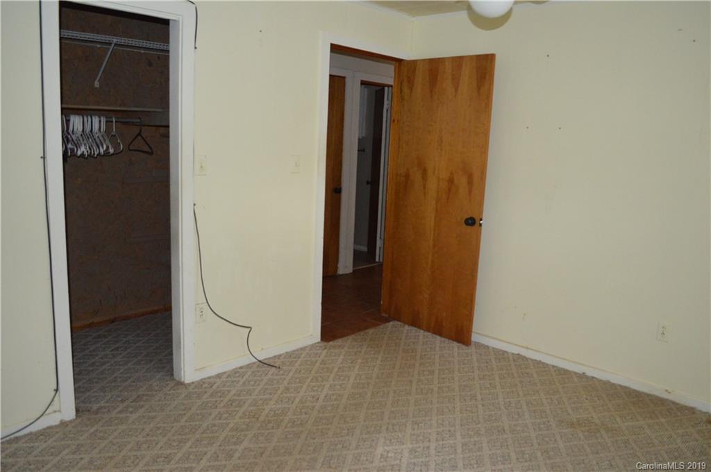 3463 Dark Ridge Road Sylva, NC 28779 - Photo 10 of 36 Gallery Image 10