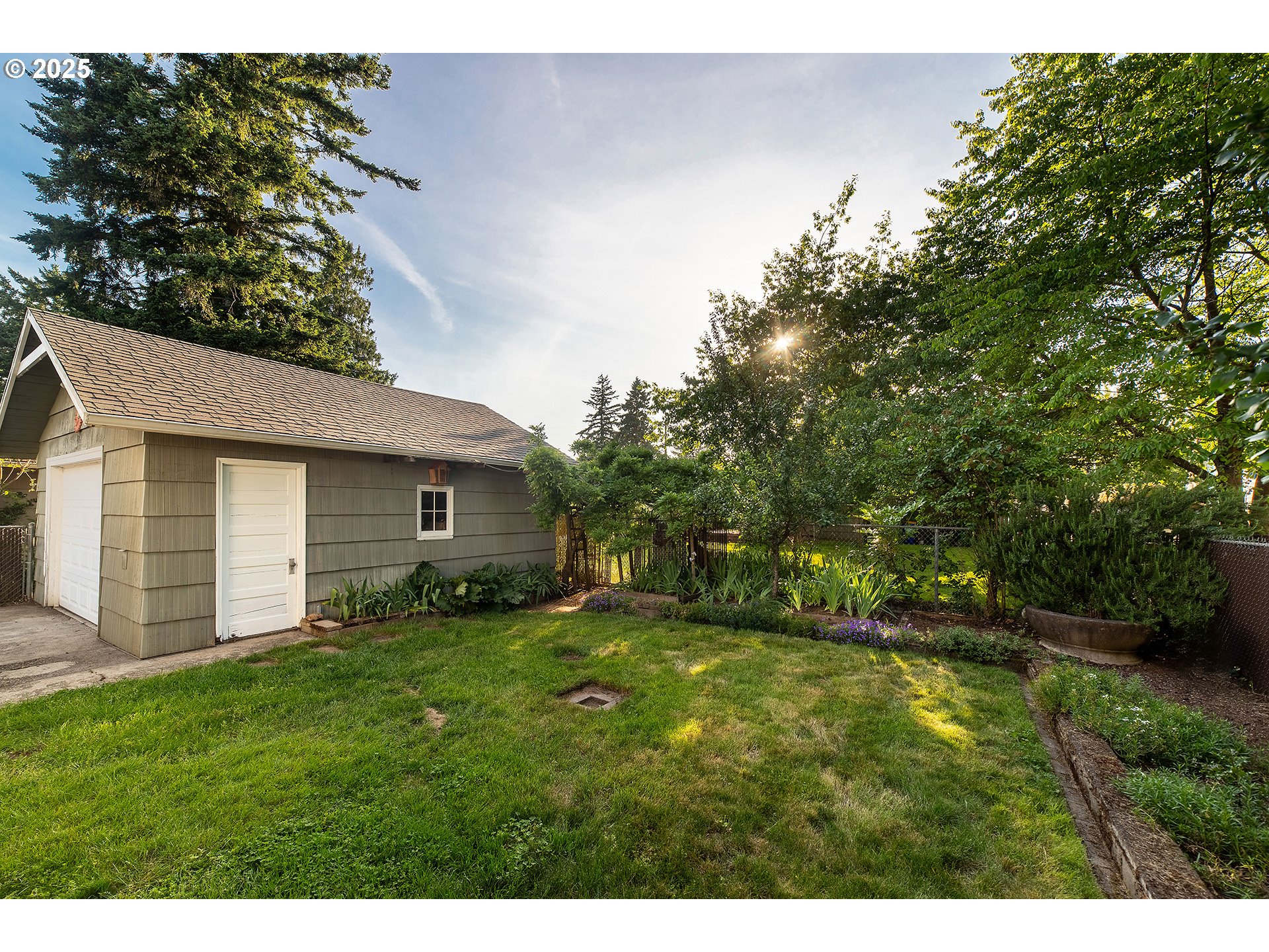 602 Northeast 71st Avenue Portland, OR 97213 - Photo 24 of 29