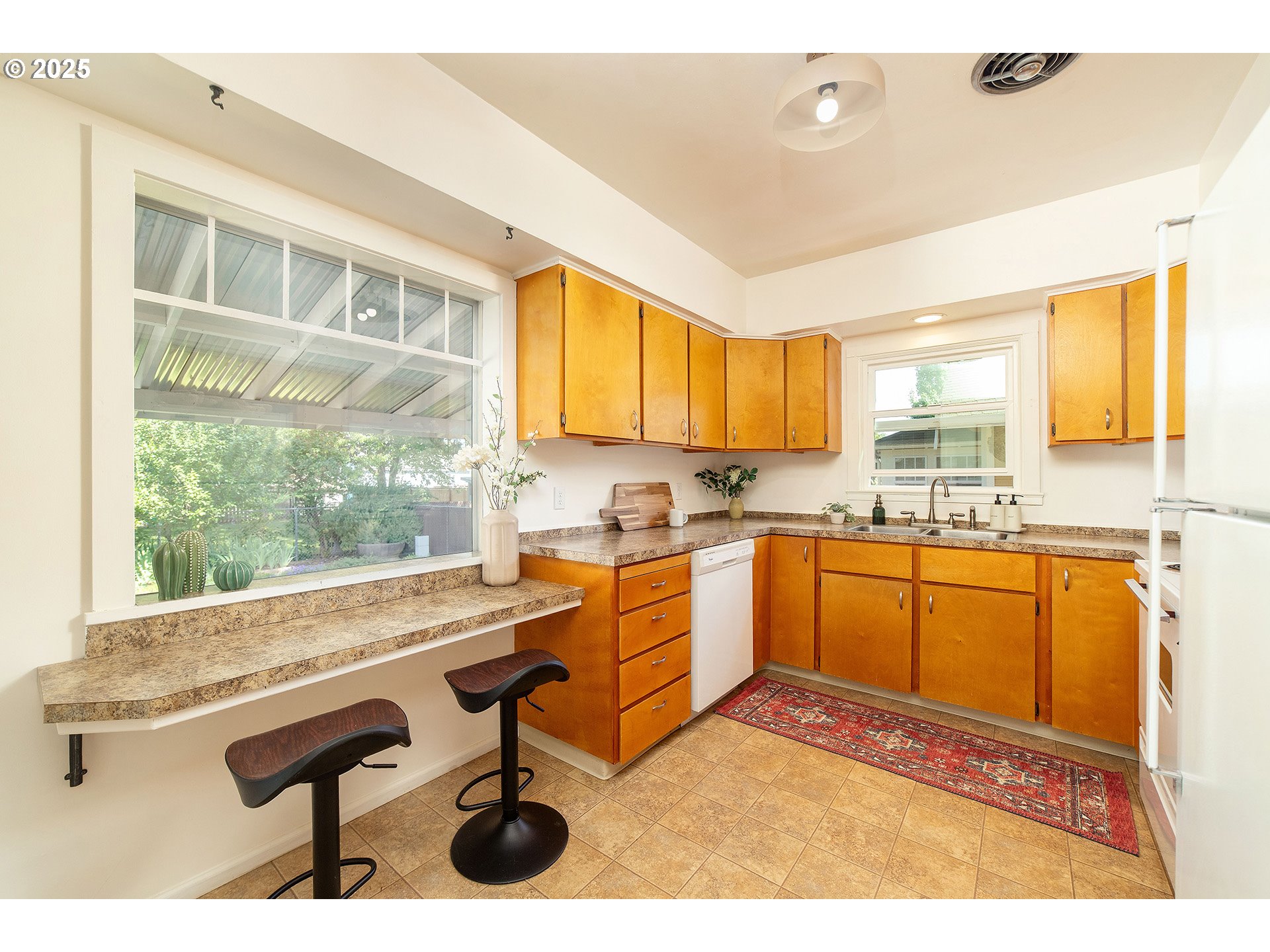 602 Northeast 71st Avenue Portland, OR 97213 - Photo 9 of 29