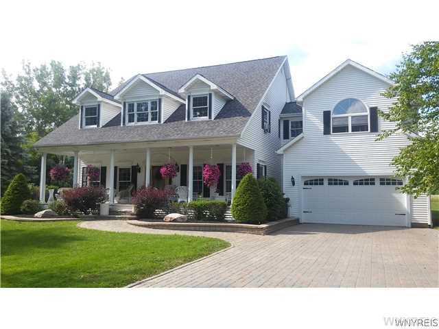 4163 Tonawanda Creek Road Pendleton, NY 14120 - Photo 1 of 1 Exterior Front