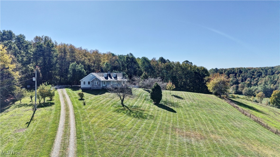 577 May Valley Road Southwest New Philadelphia, OH 44663 - Photo 3 of 40 Gallery Image 3