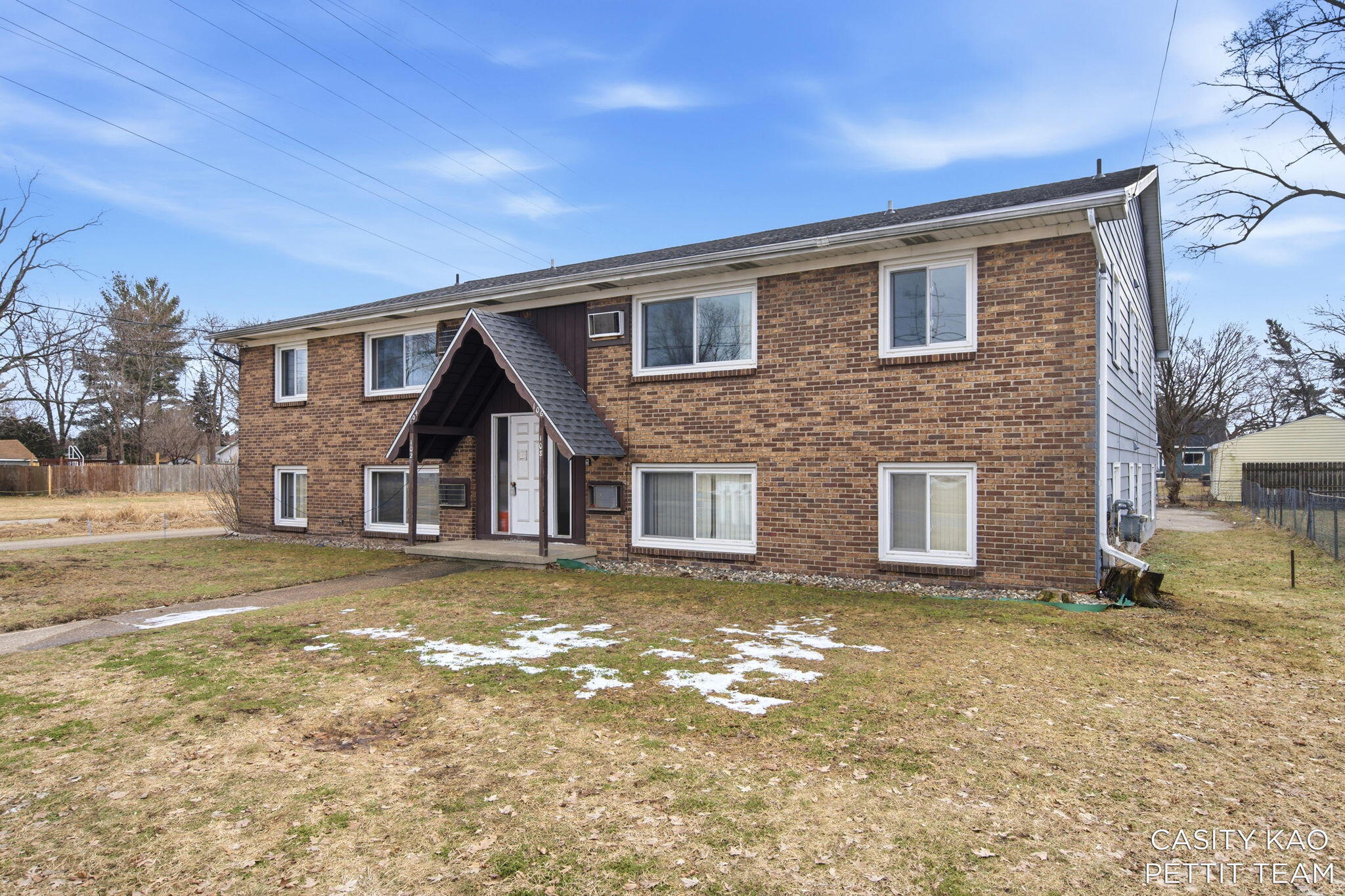 100 43rd Street Southwest Grand Rapids, MI 49548 - Photo 4 of 68 IMG_3433