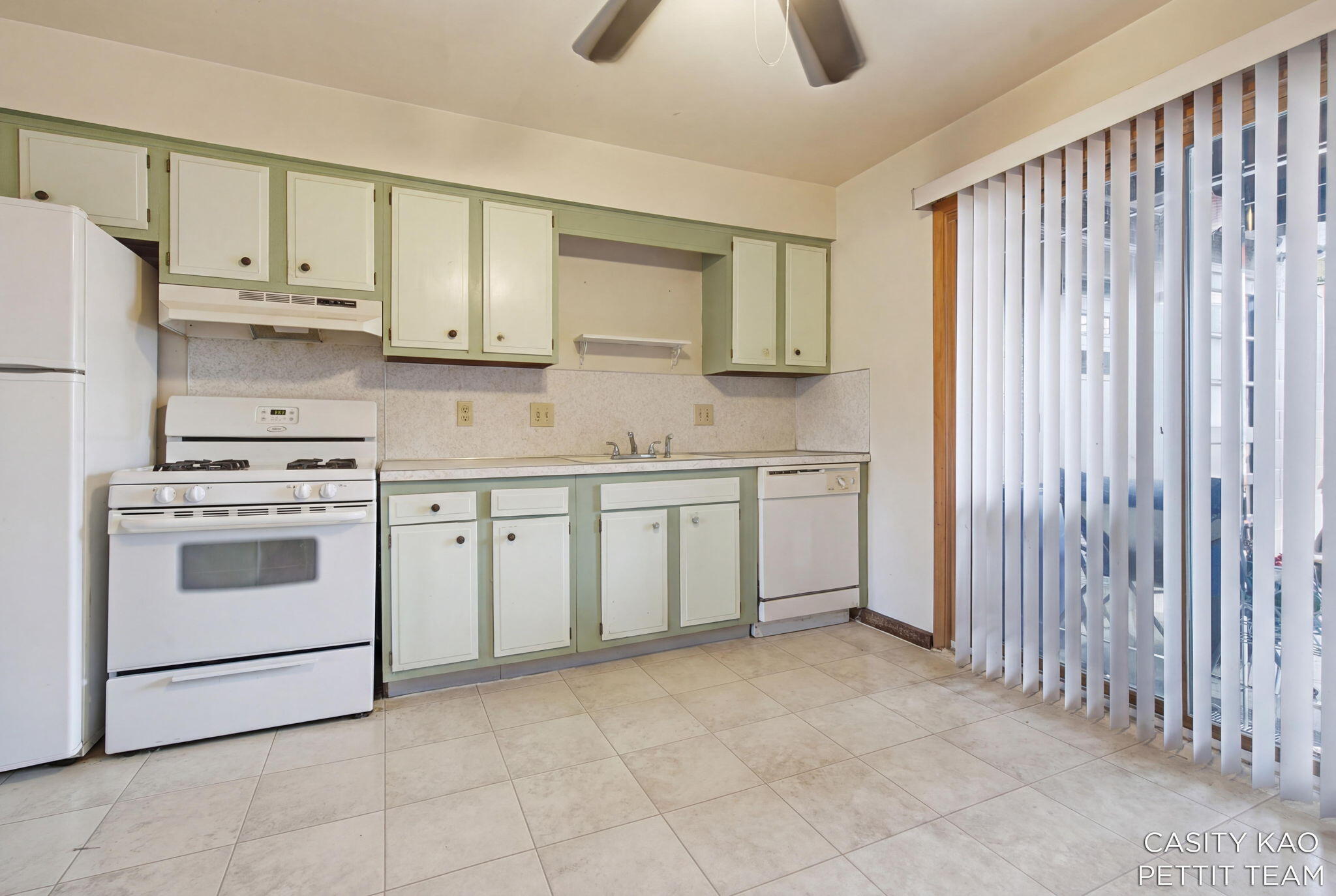 100 43rd Street Southwest Grand Rapids, MI 49548 - Photo 42 of 68 IMG_3470