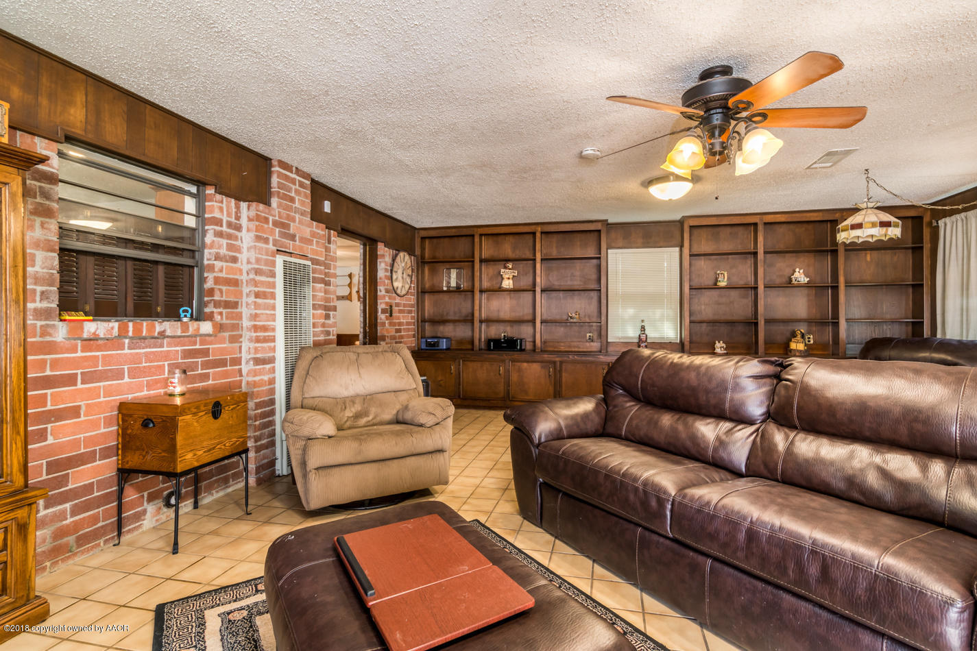 4807 Gary Lane Amarillo, TX 79110 - Photo 11 of 20 2nd Living Room View 3