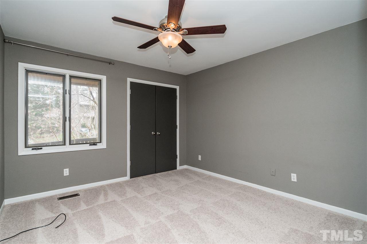 89 Stoneridge Road Durham, NC 27705 - Photo 14 of 27