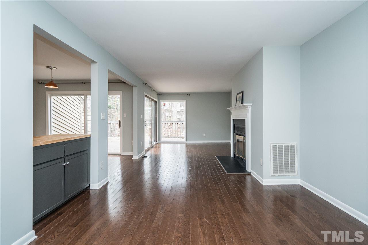 89 Stoneridge Road Durham, NC 27705 - Photo 4 of 27
