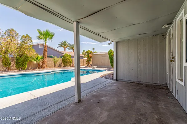 $520,000 | 2300 East Concorda Drive, Tempe, AZ 85282
