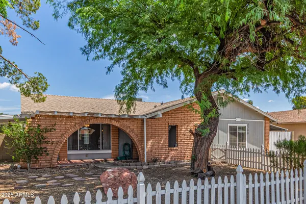 $520,000 | 2300 East Concorda Drive, Tempe, AZ 85282