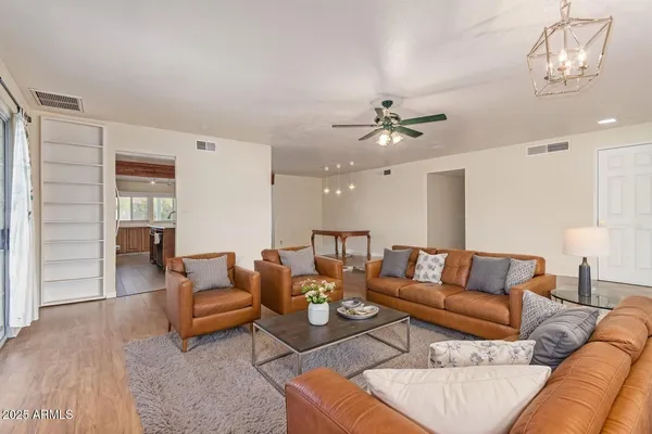 $520,000 | 2300 East Concorda Drive, Tempe, AZ 85282