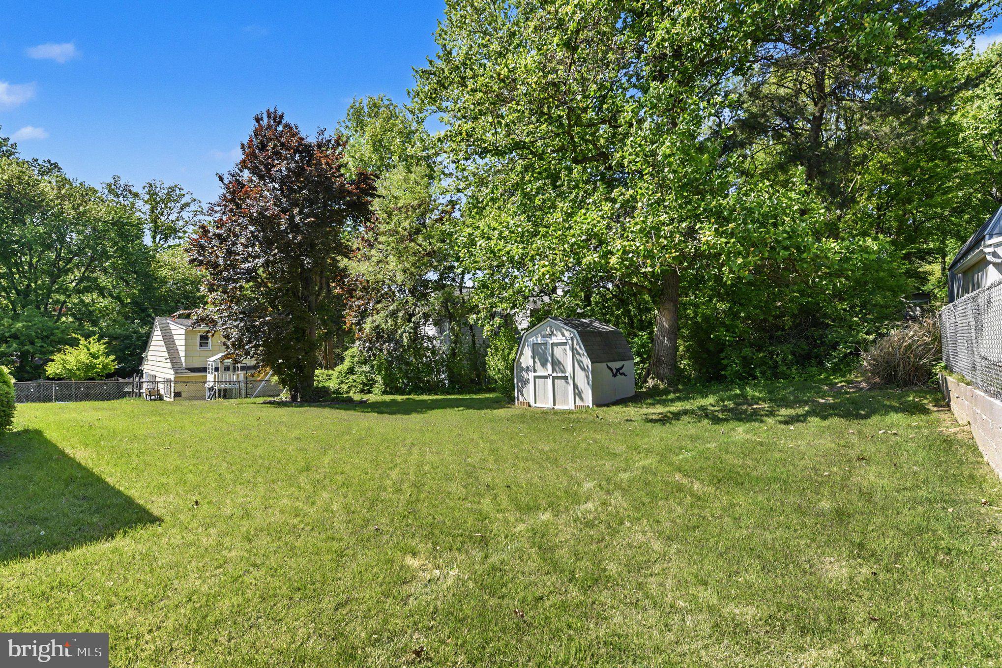 696 West Maple Road Linthicum Heights, MD 21090 - Photo 12 of 18