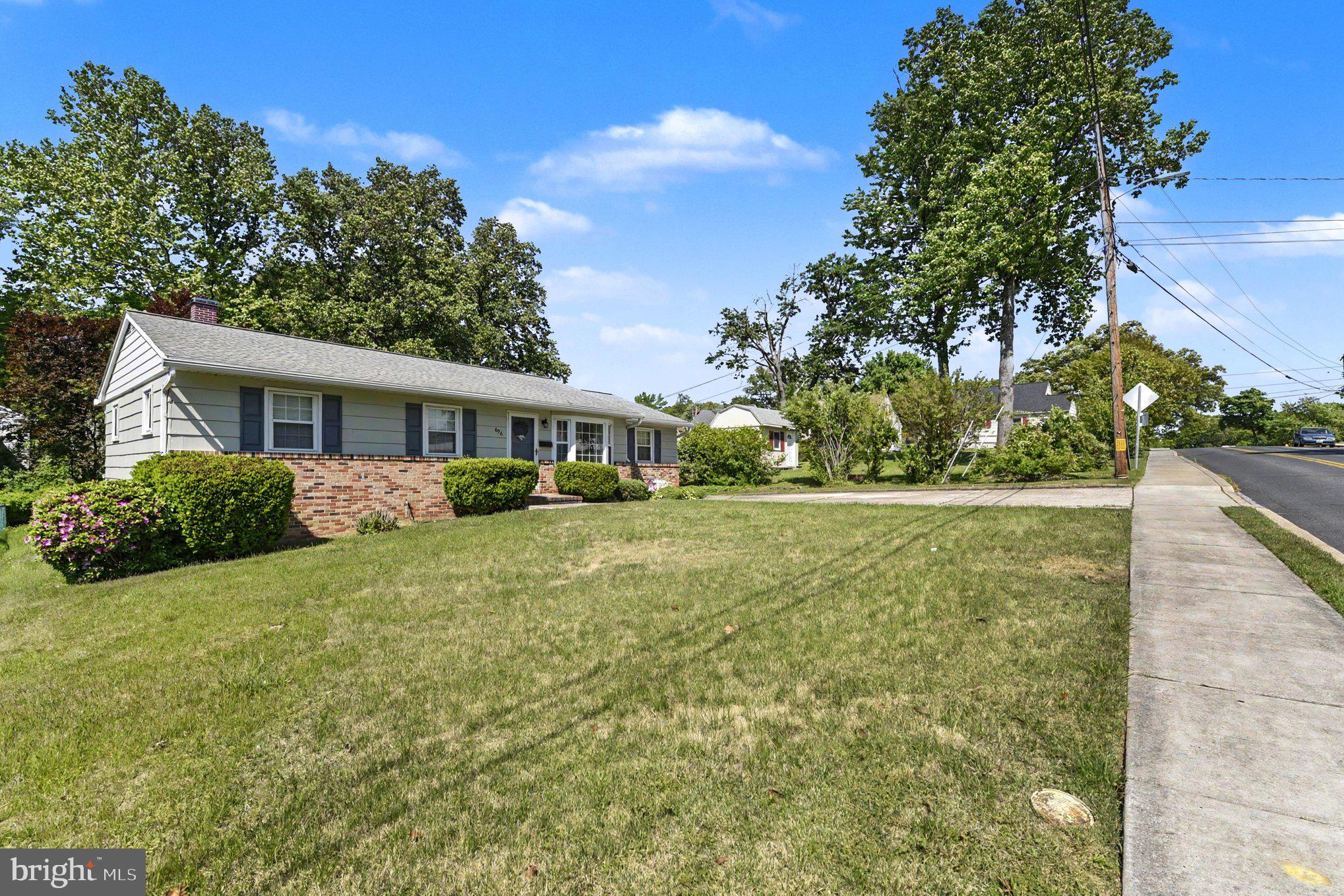 696 West Maple Road Linthicum Heights, MD 21090 - Photo 5 of 18