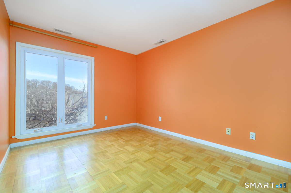 115 Flax Hill Road, Unit 10 Norwalk, CT 06854 - Photo 18 of 21