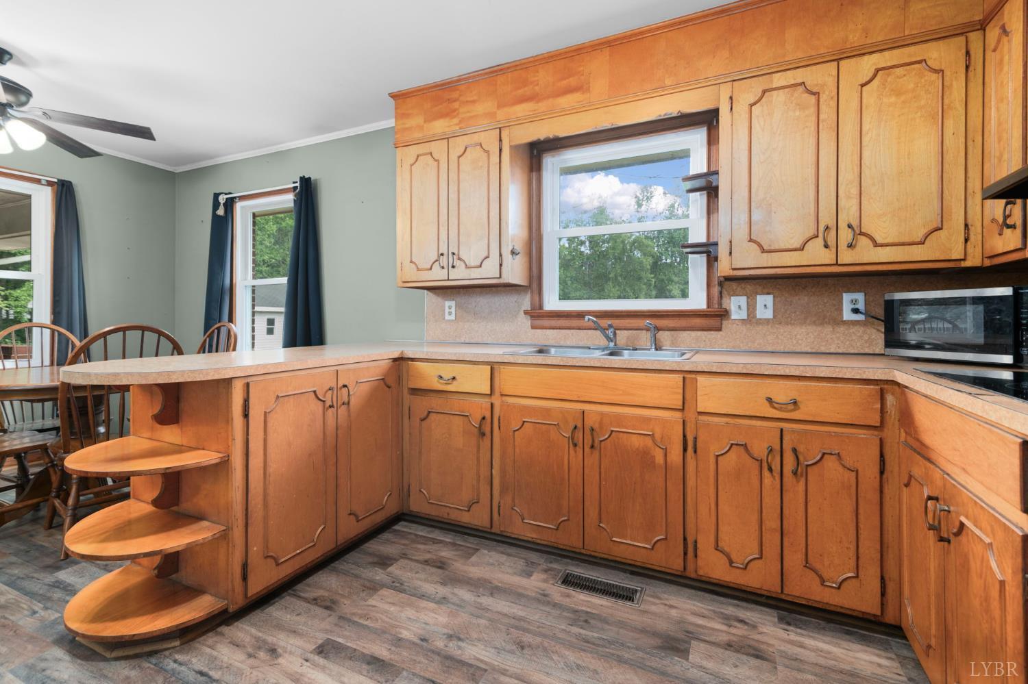 657 Swan Road Pamplin, VA 23958 - Photo 6 of 52