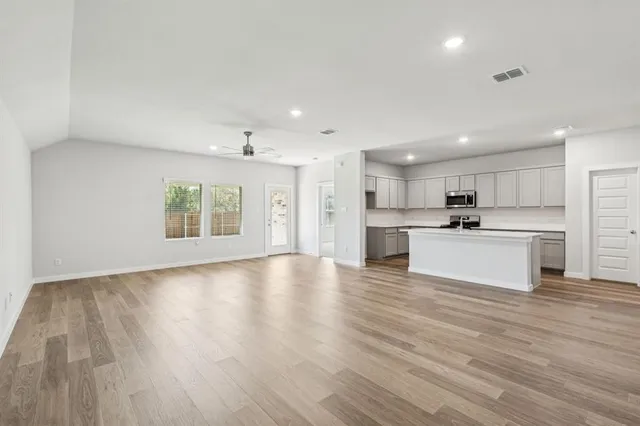 $359,990 | 412 Blackwater Trail, Waxahachie, TX 75165