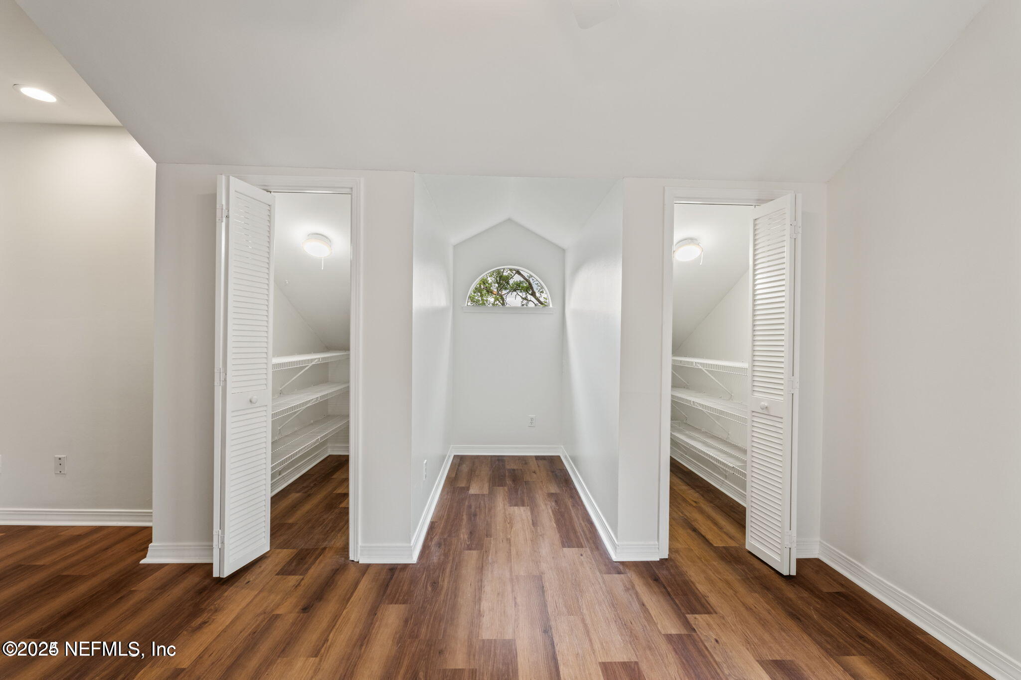 43 Jackson Avenue Ponte Vedra Beach, FL 32082 - Photo 23 of 26 Upstairs 4th room