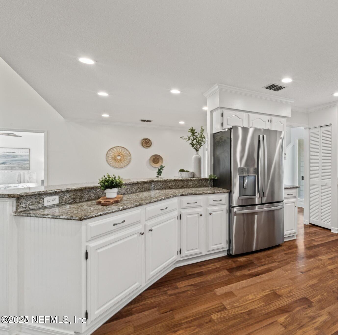 43 Jackson Avenue Ponte Vedra Beach, FL 32082 - Photo 6 of 26 Kitchen