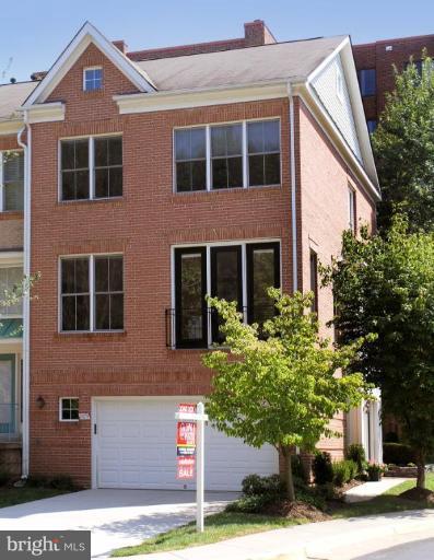 11479 Waterhaven Court Reston, VA 20190 - Photo 1 of 30 Exterior #2