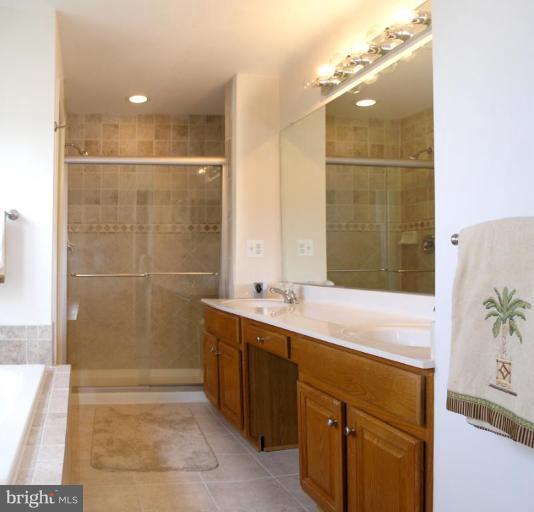 11479 Waterhaven Court Reston, VA 20190 - Photo 19 of 30 Master Bath