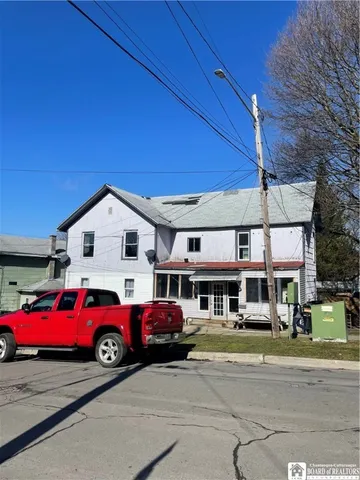 $32,900 | 211 East 8th Street, Jamestown, NY 14701