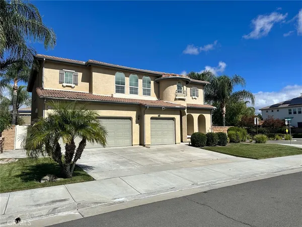 $4,100 | 33564 Blue Water Way, Temecula, CA 92592