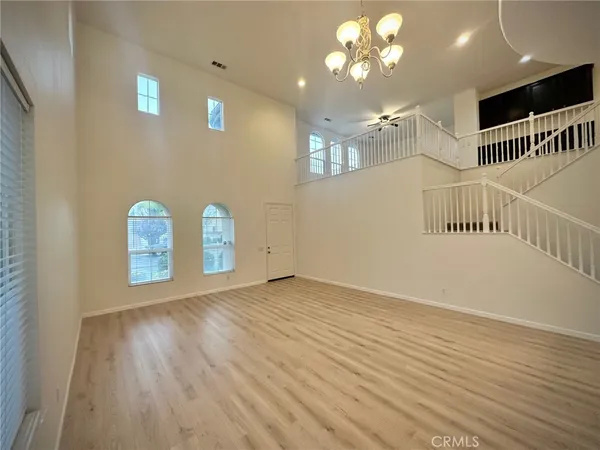 $4,100 | 33564 Blue Water Way, Temecula, CA 92592