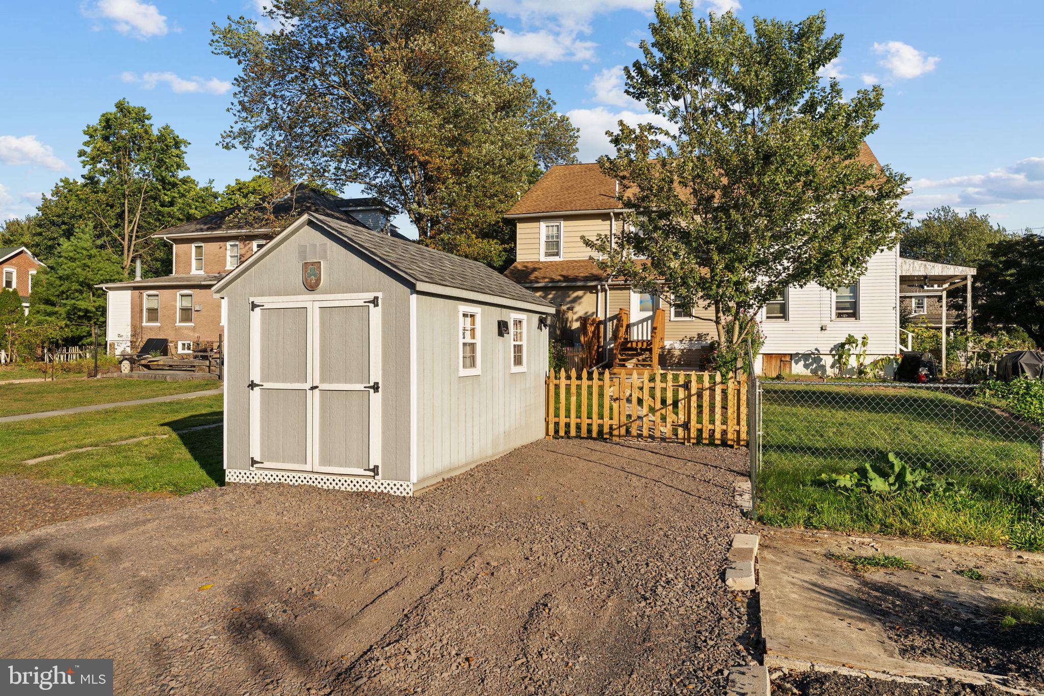 333 Union Street Hatfield, PA 19440 - Photo 34 of 35 a front view of a house with a yard