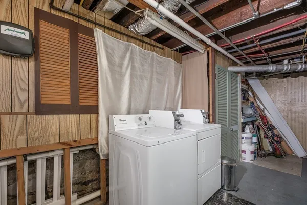 $2,550 | 7 Orchard Street, Unit 1, Newton, MA 02458