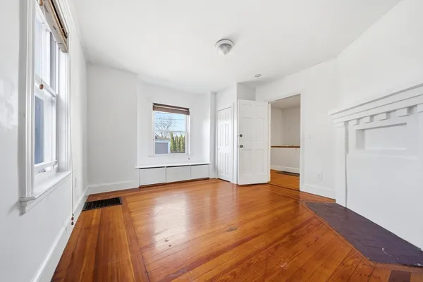 $2,500 | 7 Orchard Street, Unit 1, Newton, MA 02458