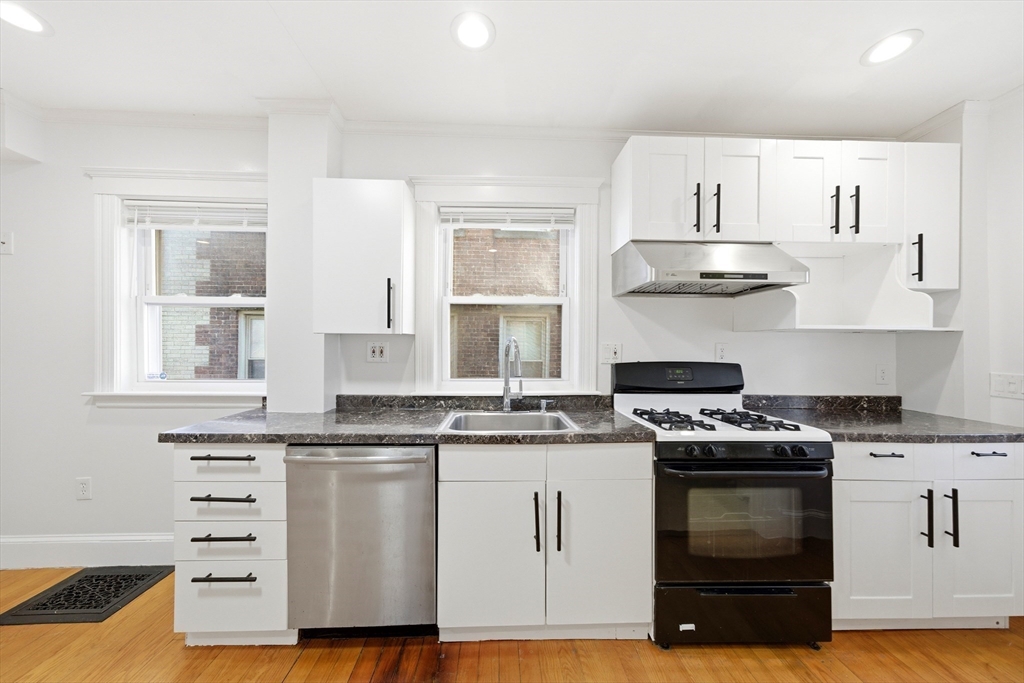 7 Orchard Street, Unit 1 Newton, MA 02458 - Photo 4 of 28