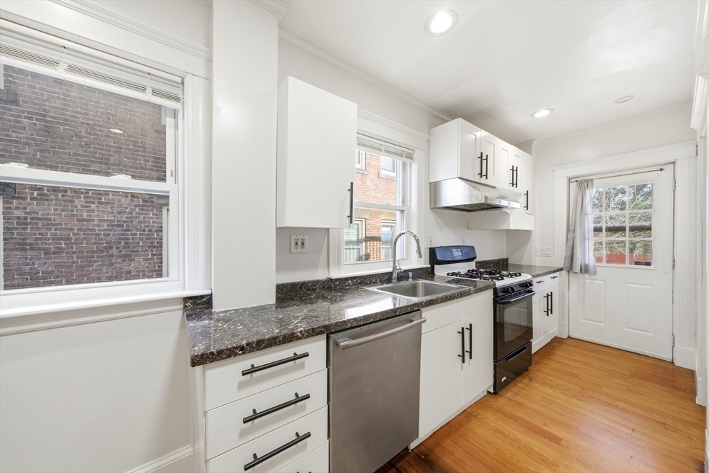 7 Orchard Street, Unit 1 Newton, MA 02458 - Photo 5 of 28