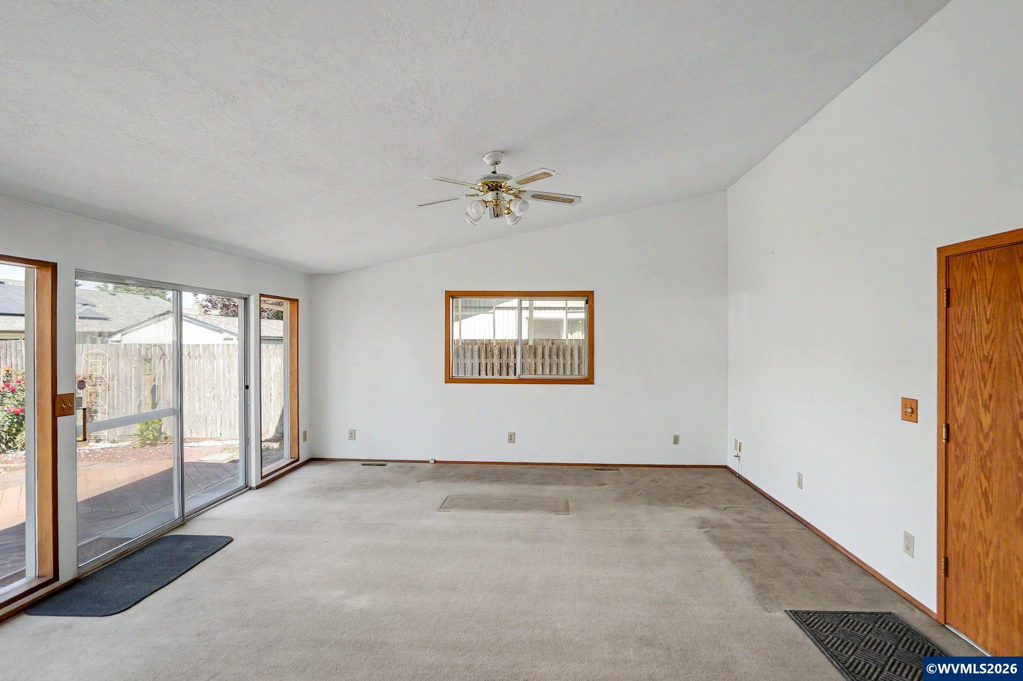 4755 Countess Court Northeast Salem, OR 97301 - Photo 14 of 34
