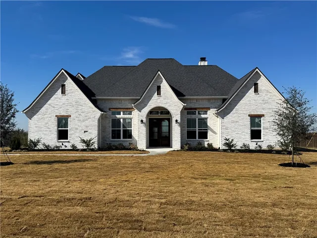 $750,000 | 6697 Ridgeview Estates Lane, Bryan, TX 77808