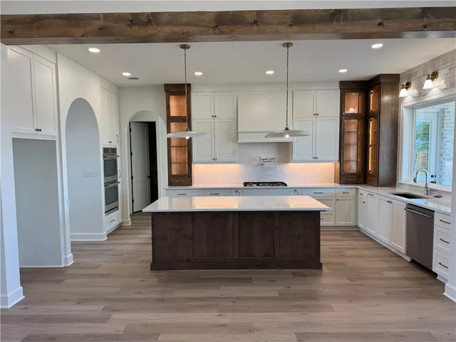 $750,000 | 6697 Ridgeview Estates Lane, Bryan, TX 77808