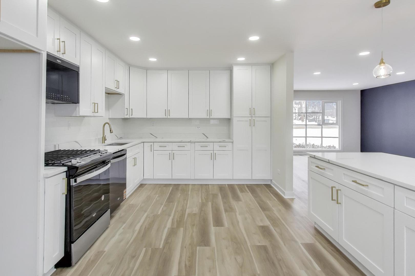 123 South Kainer Avenue Barrington, IL 60010 - Photo 12 of 47