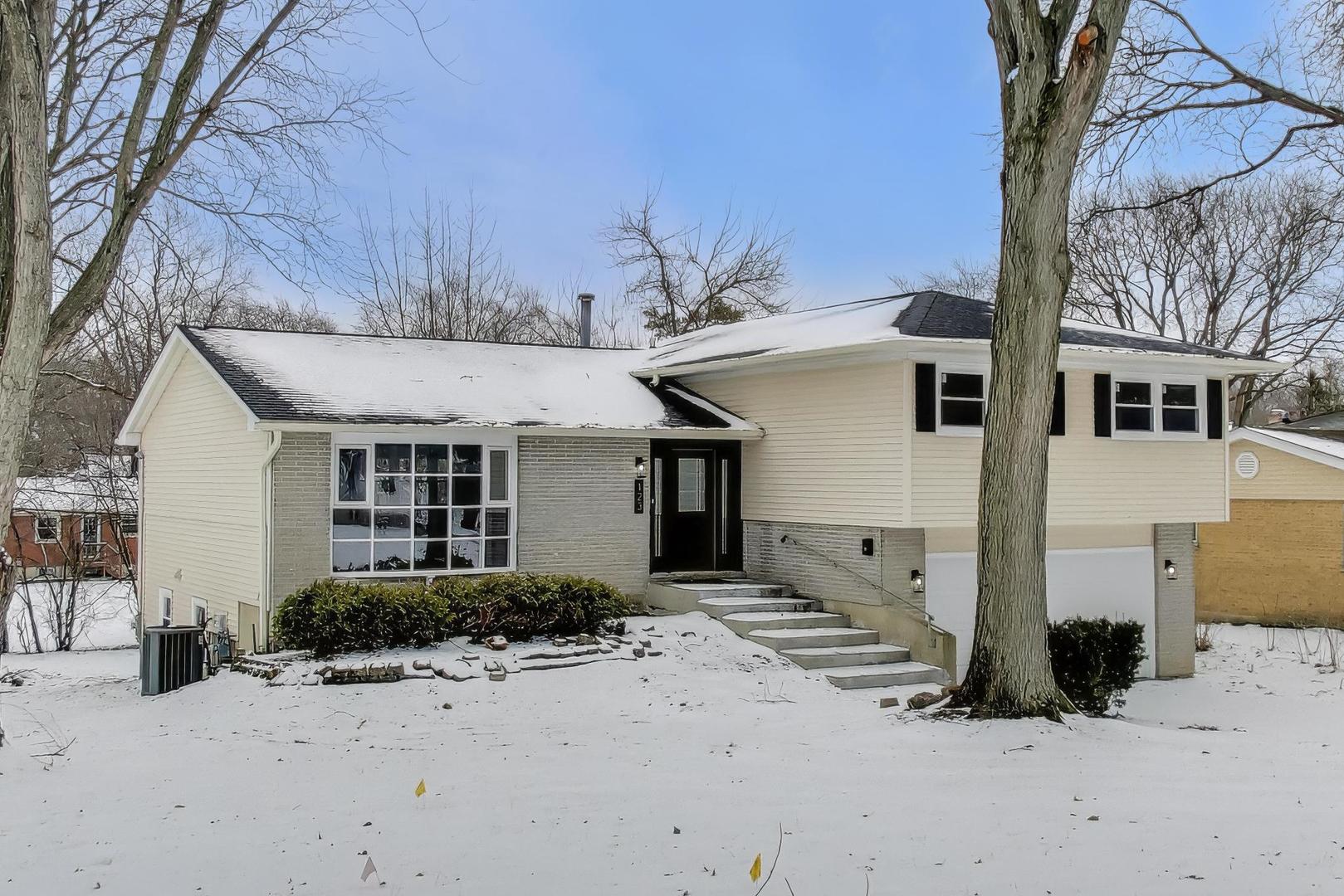 123 South Kainer Avenue Barrington, IL 60010 - Photo 2 of 47