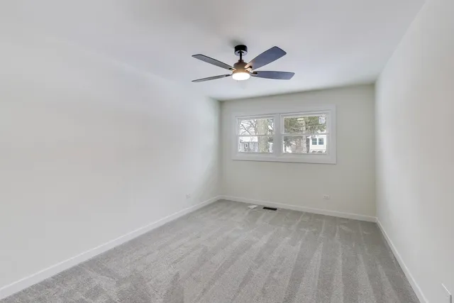 $730,000 | 123 South Kainer Avenue, Barrington, IL 60010